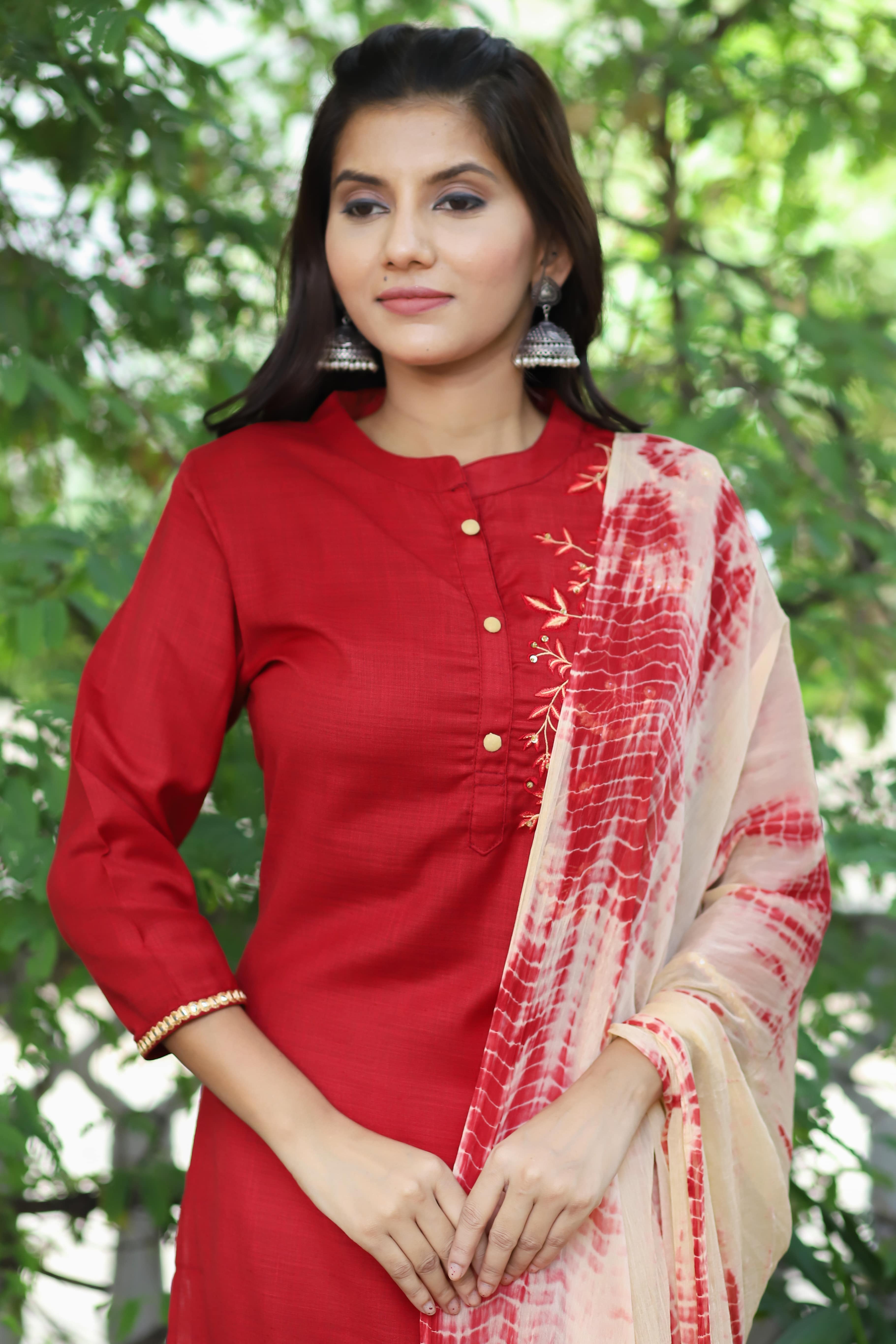 Red Embroidered Kurta Set with Beige Pants & Tie-Dye Dupatta