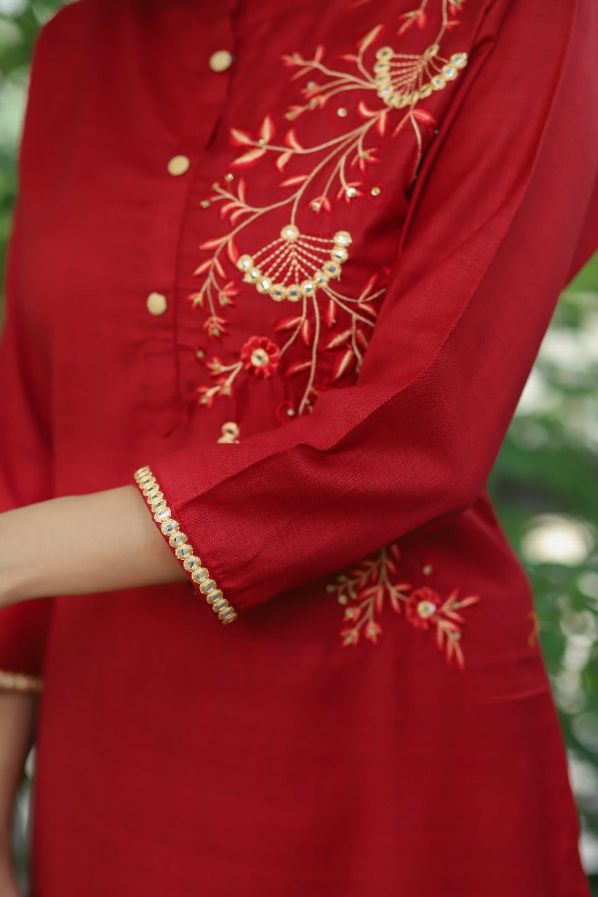 Red Embroidered Kurta Set with Beige Pants & Tie-Dye Dupatta