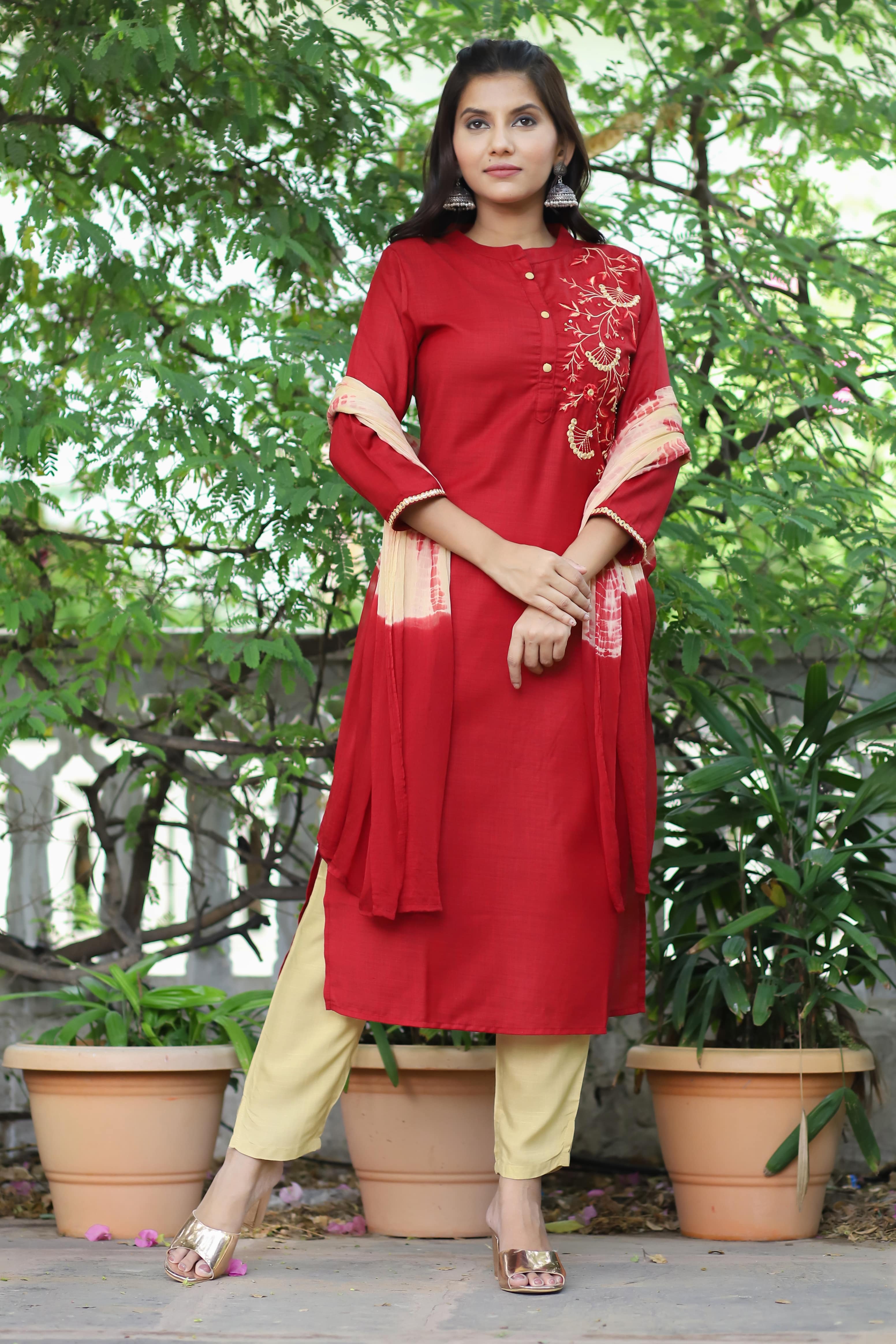 Red Embroidered Kurta Set with Beige Pants & Tie-Dye Dupatta