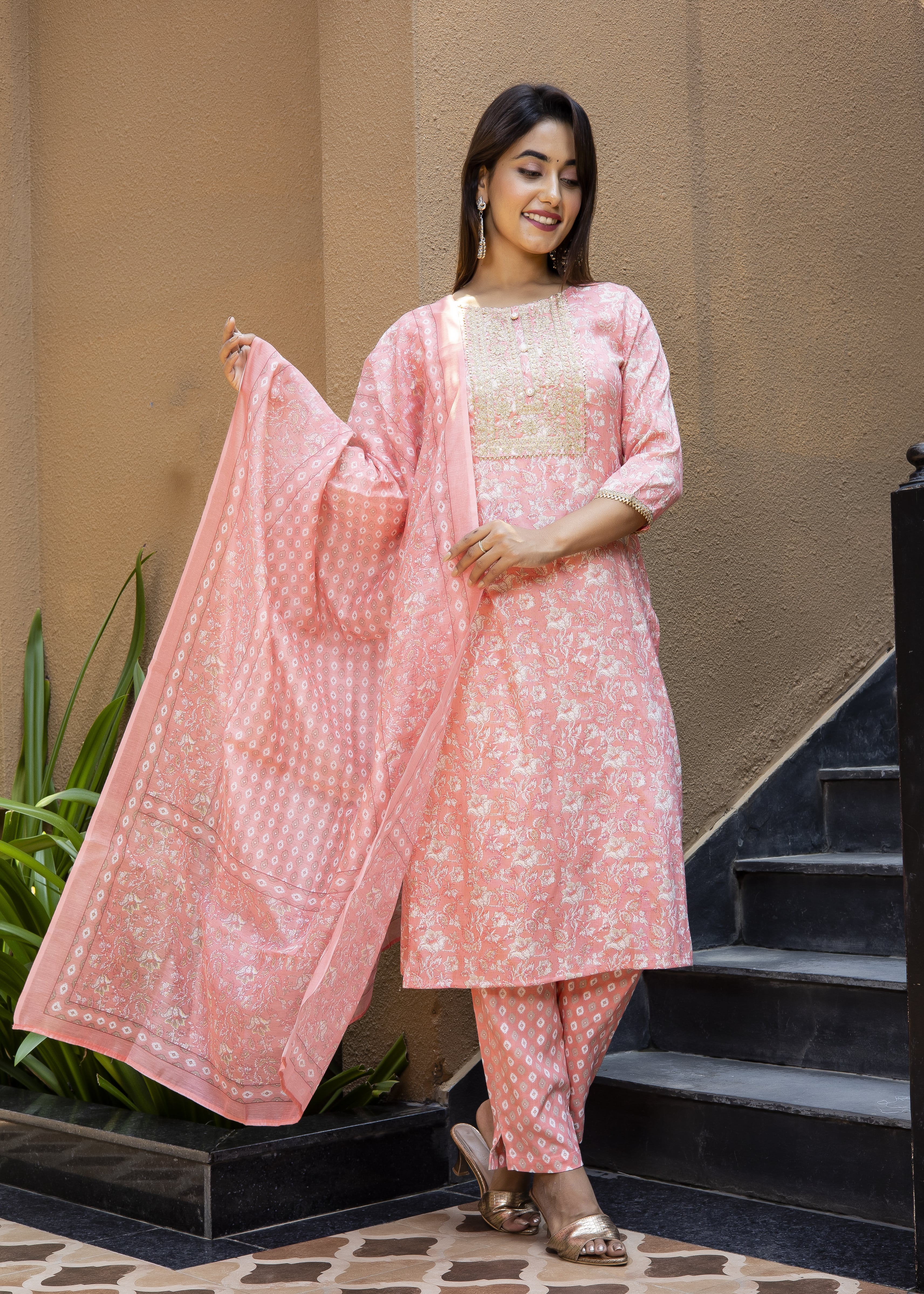 Peach Pink Floral Printed Kurta Set with Dupatta