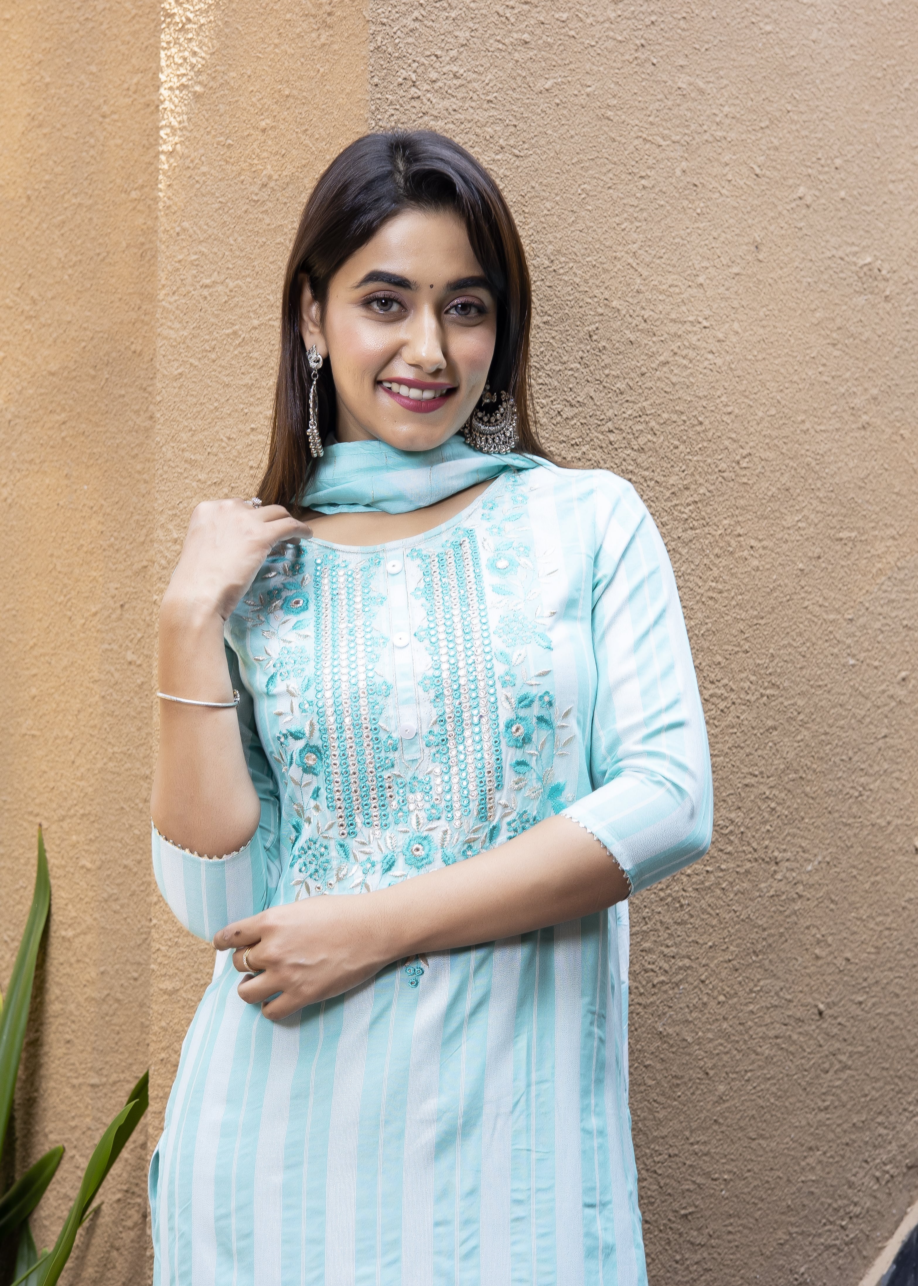 Aqua Embroidered Kurta Set with Shibori Dupatta