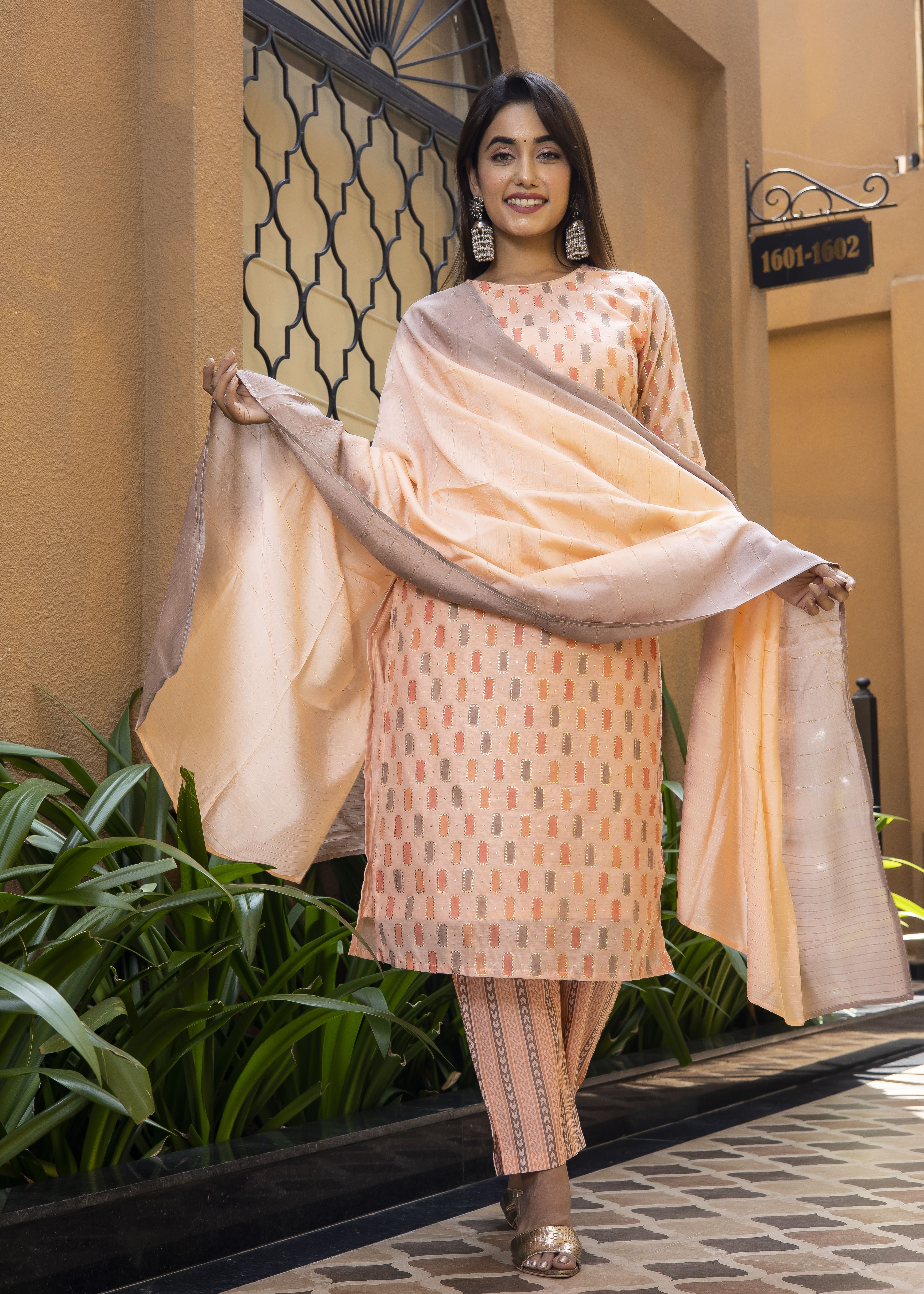 Elegant Peach Chanderi Blend Kurta Set