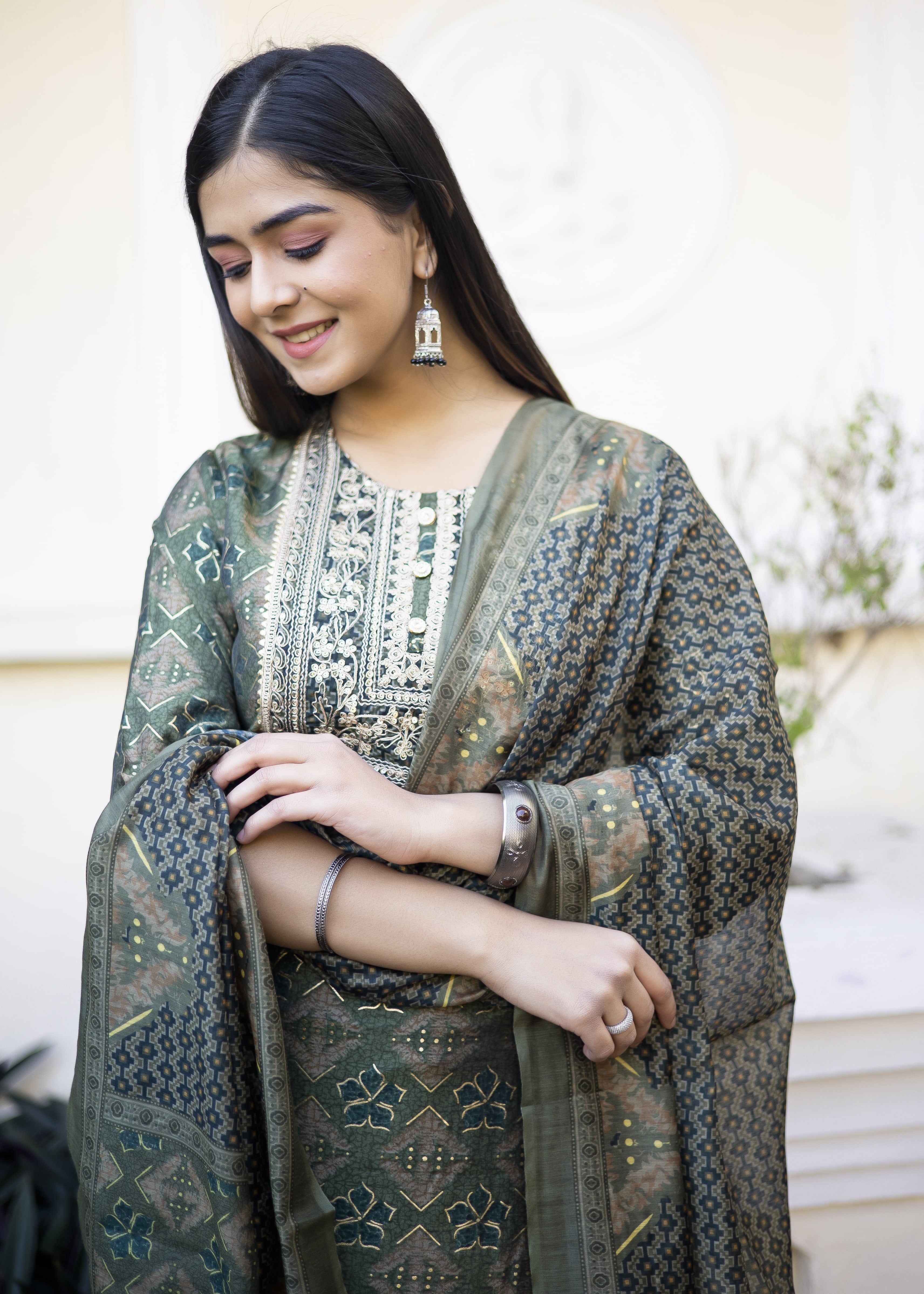 Elegant Green Embroidered Kurta Set with Printed Dupatta