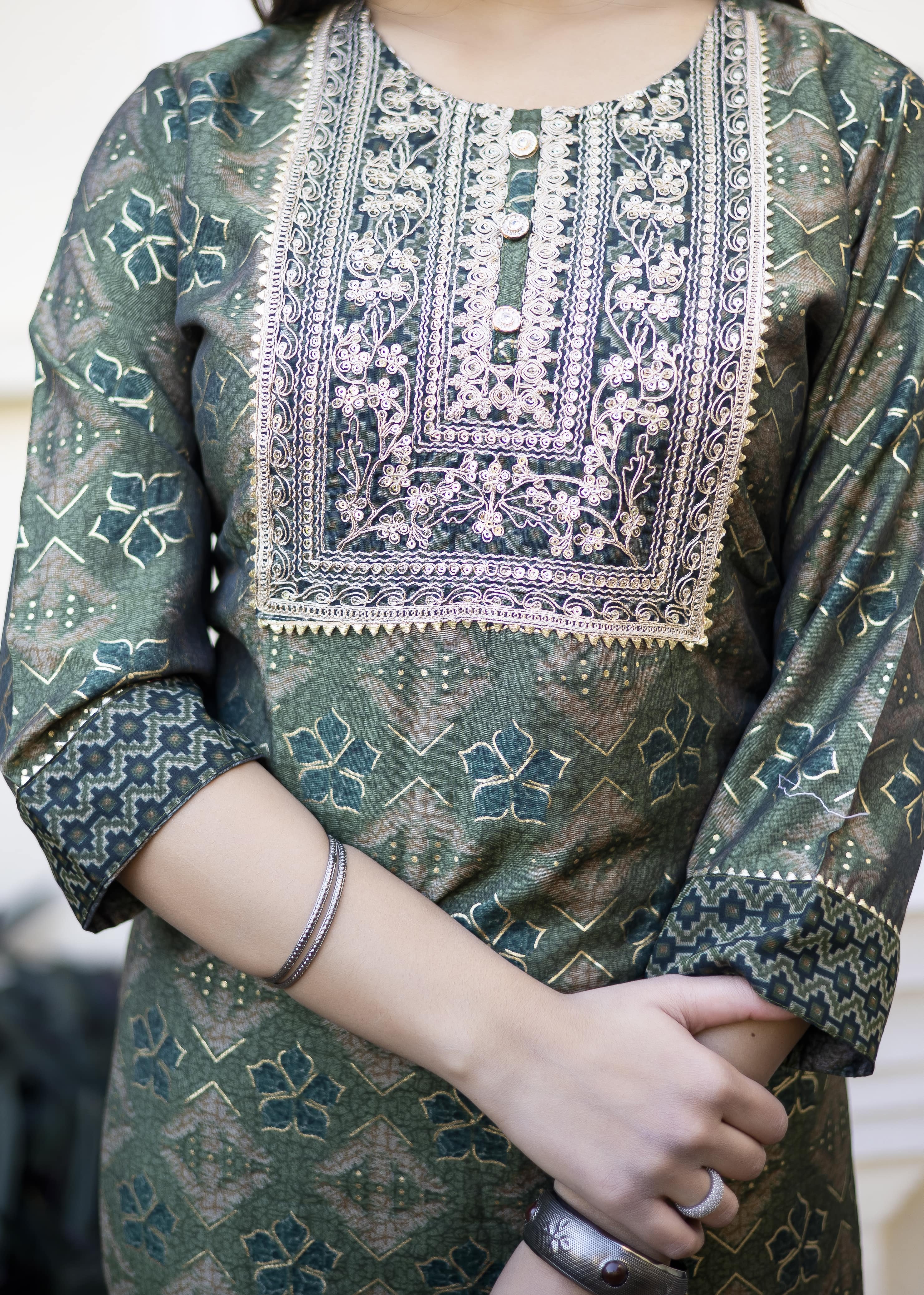 Elegant Green Embroidered Kurta Set with Printed Dupatta