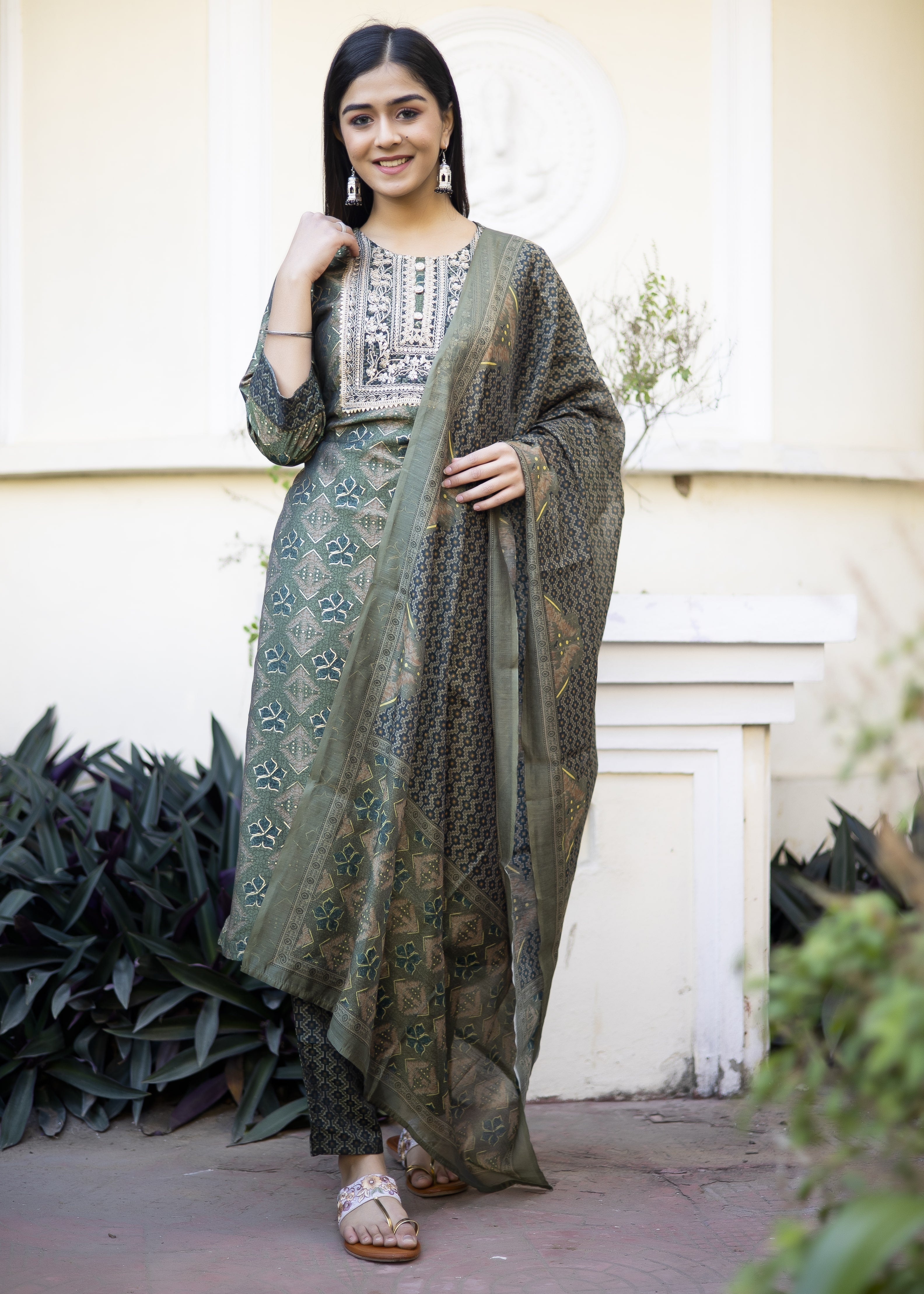Elegant Green Embroidered Kurta Set with Printed Dupatta