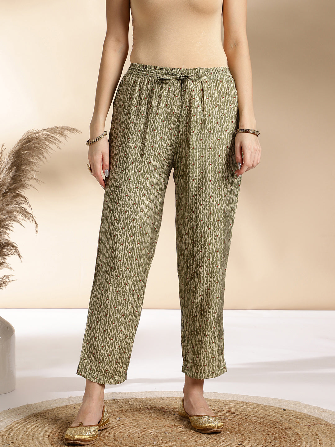 Elegant Olive Green Floral Kurta Set with Embellished Details