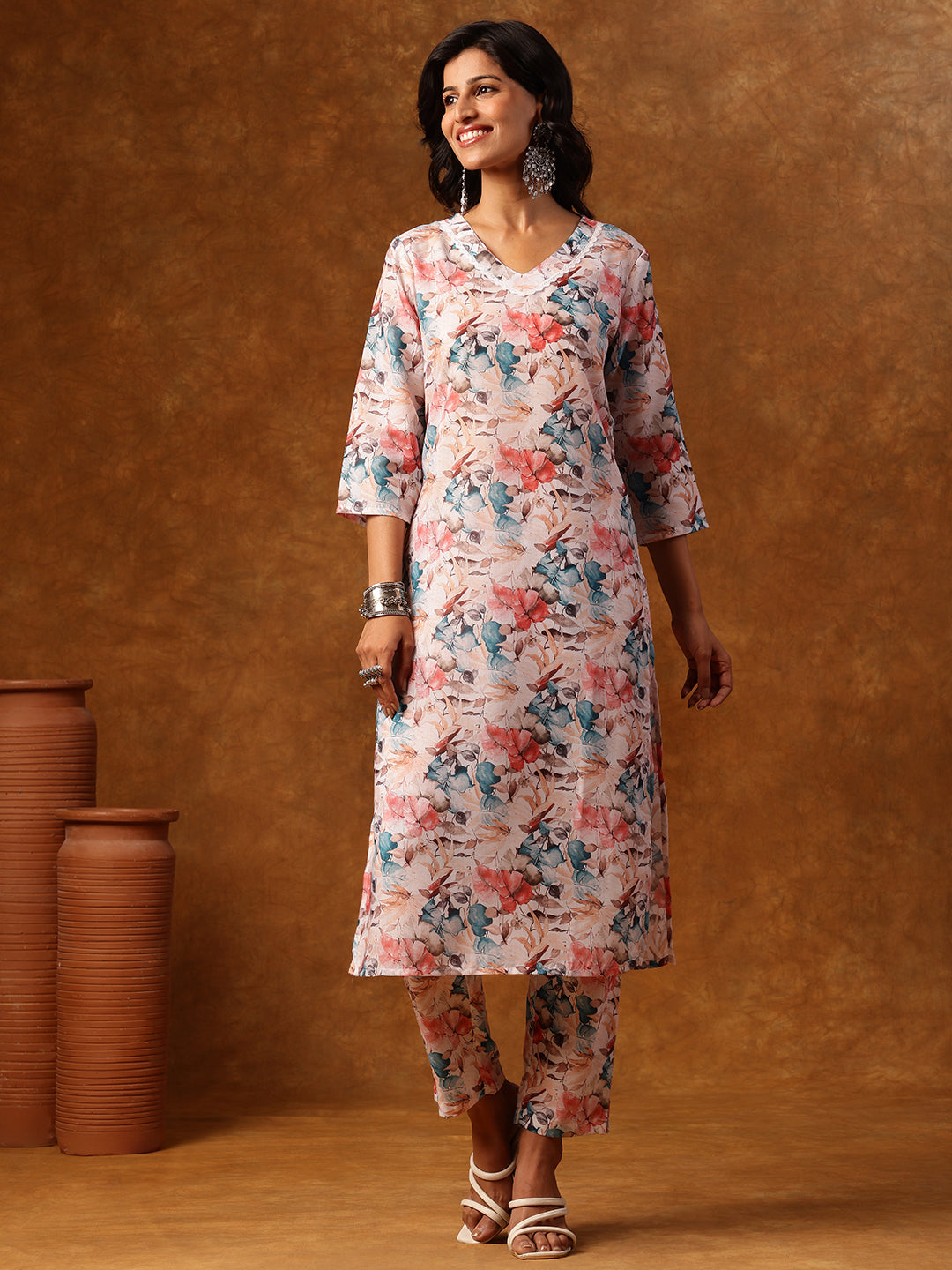 Bloom in Style – Soft Floral V-Neck Kurta with Matching Pants