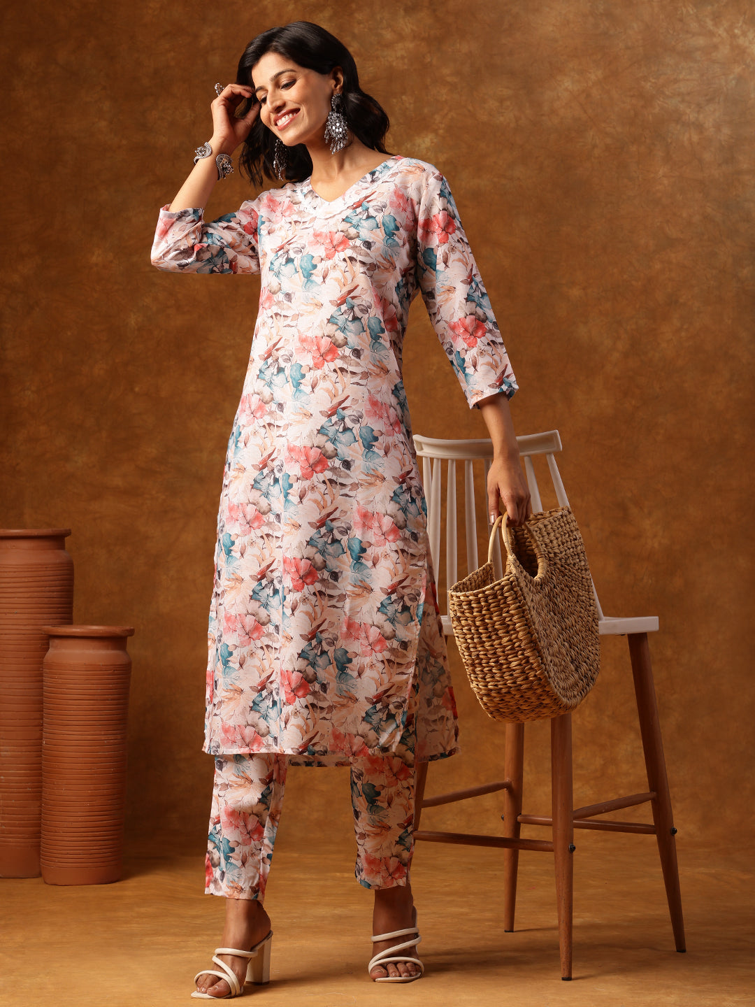Bloom in Style – Soft Floral V-Neck Kurta with Matching Pants