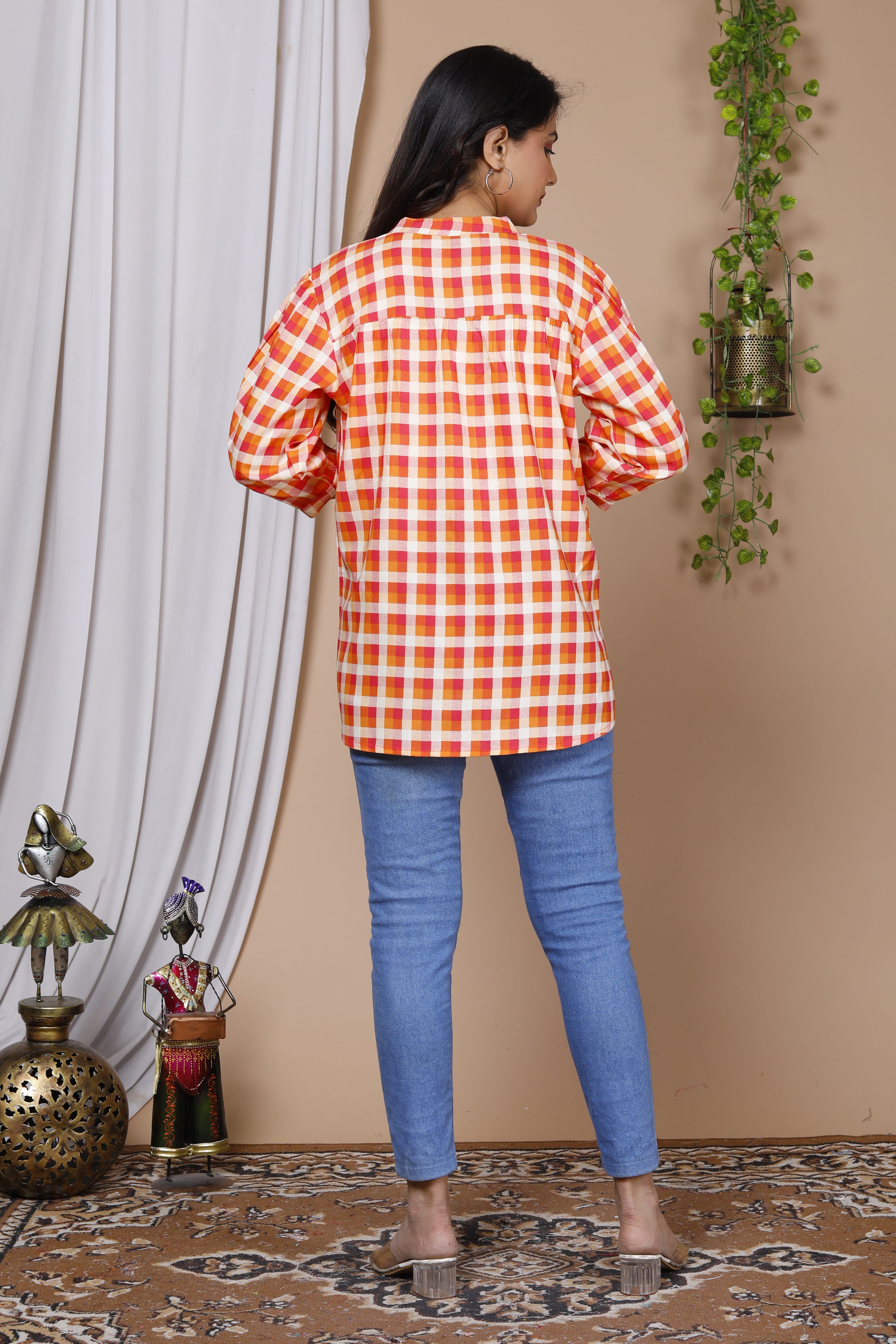 Checks that speak style – effortless, vibrant, you!