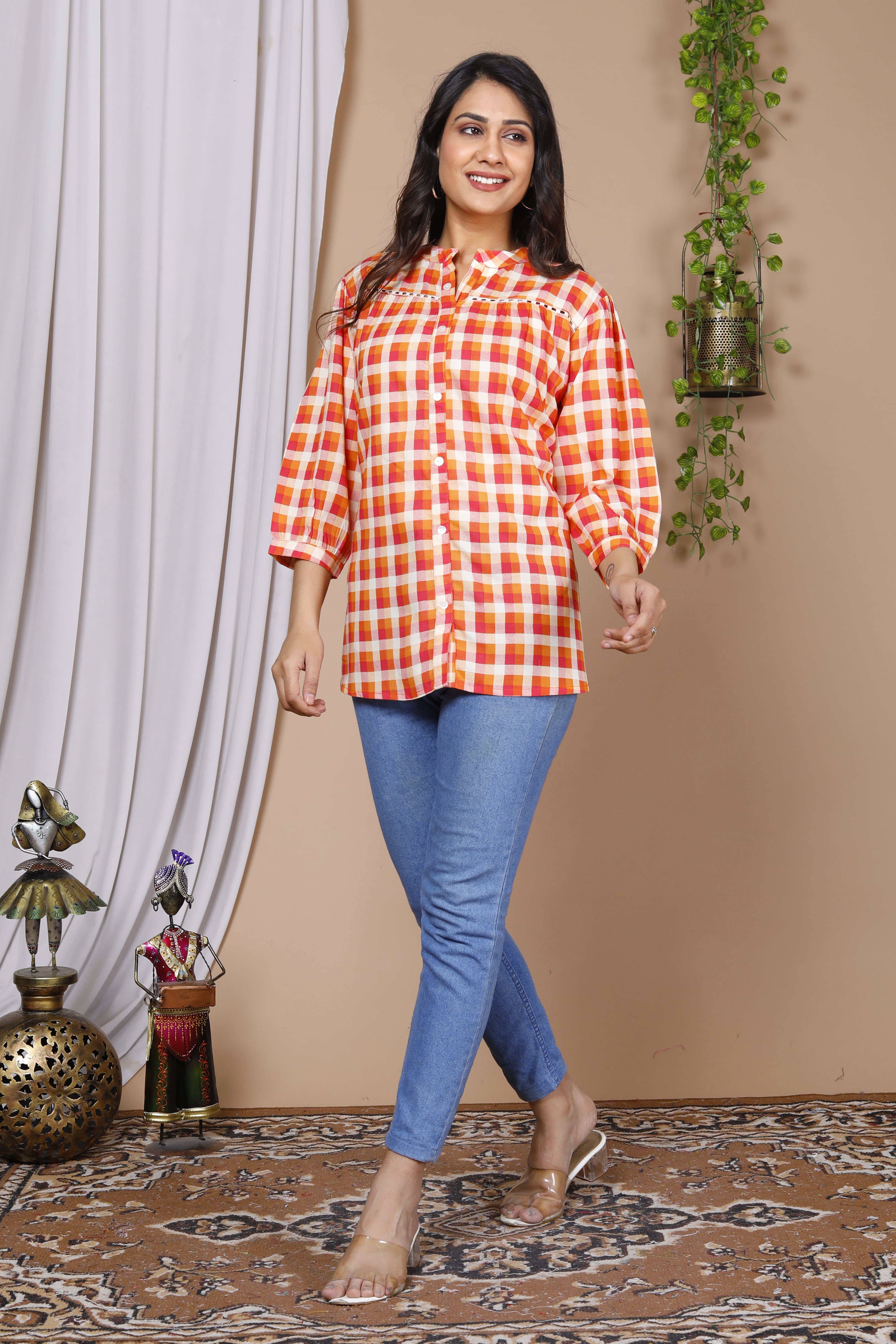 Checks that speak style – effortless, vibrant, you!